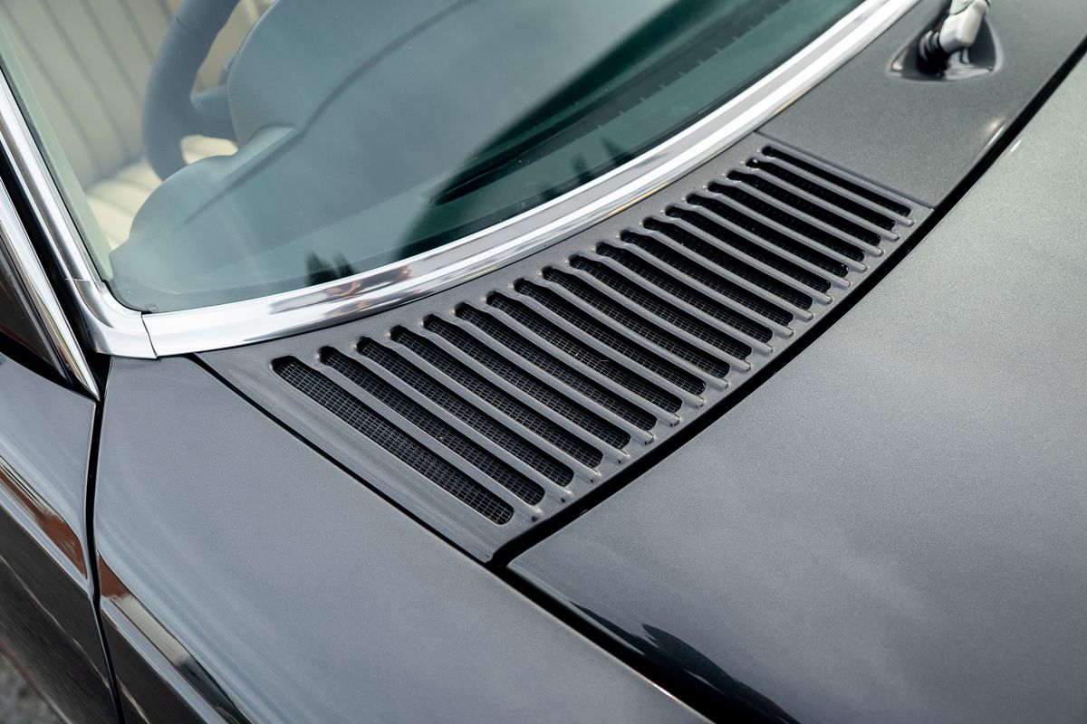 MERCEDES BENZ SL500 V8 R107