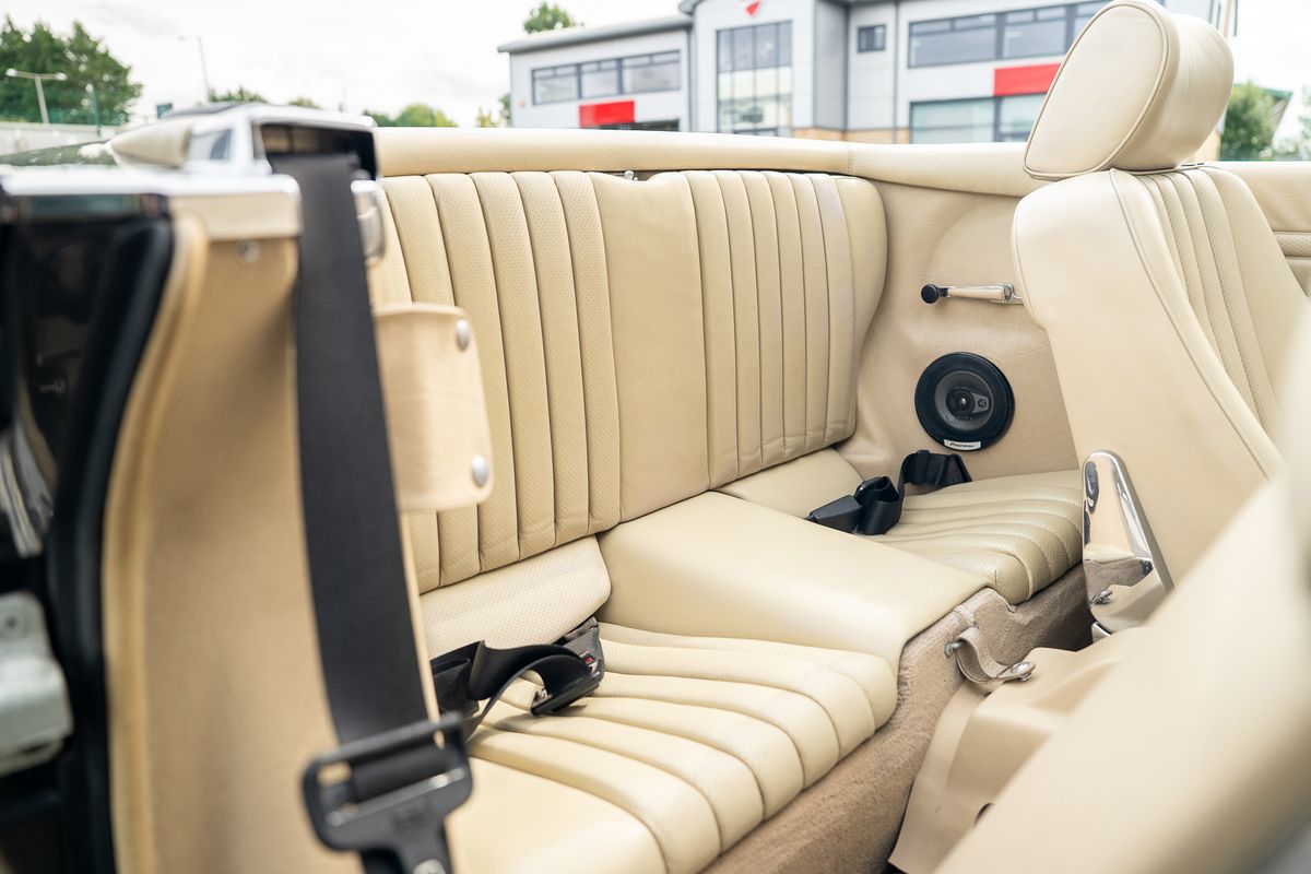 MERCEDES BENZ SL500 V8 R107