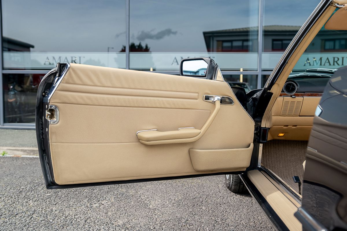MERCEDES BENZ 500 SL (R107)