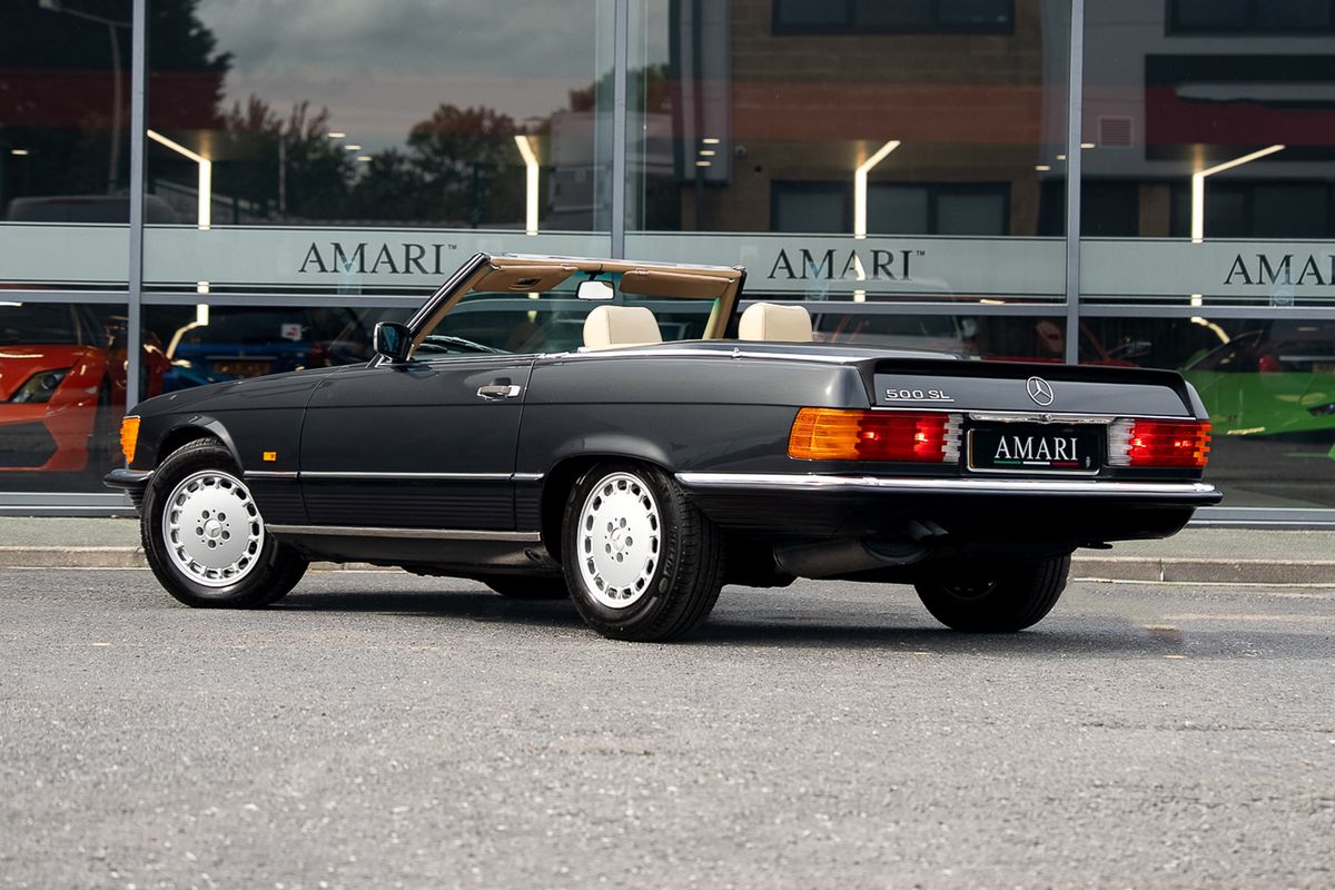 MERCEDES BENZ SL500 V8 R107