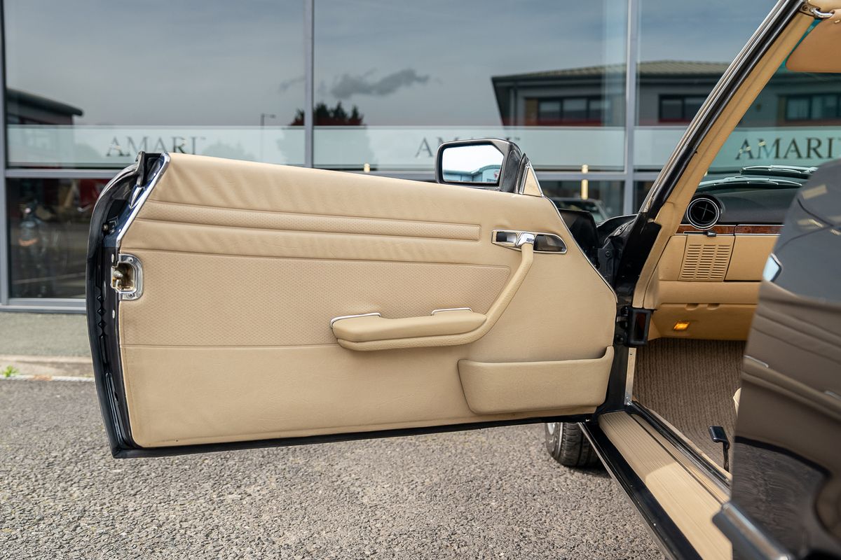 MERCEDES BENZ SL500 V8 R107