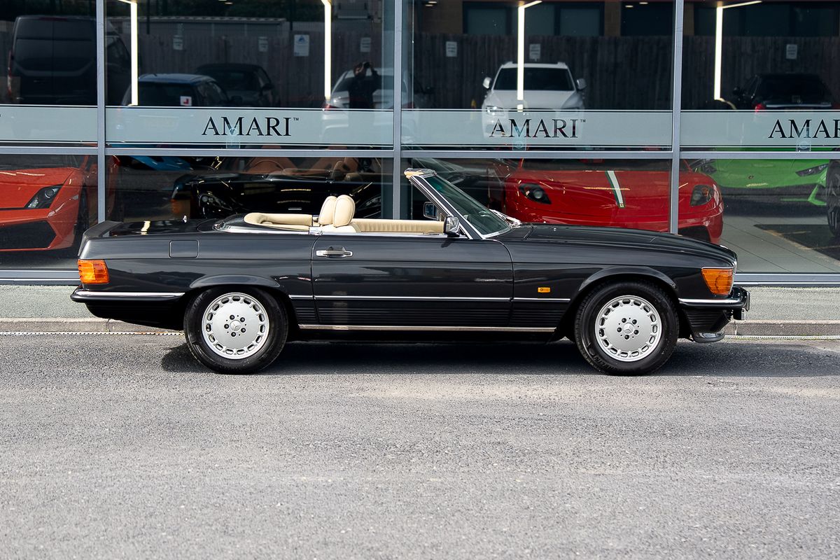 MERCEDES BENZ 500 SL (R107)