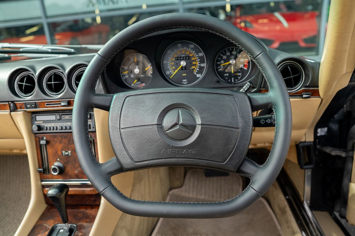 MERCEDES BENZ SL500 V8 R107