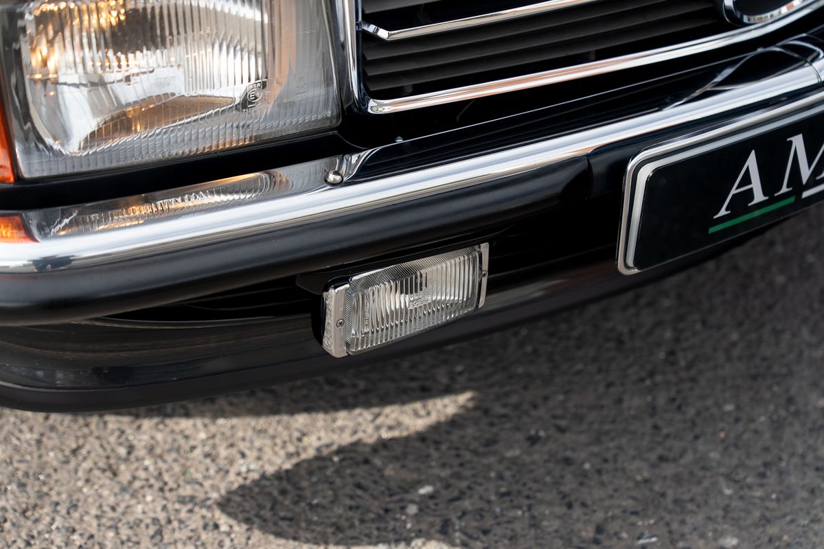 MERCEDES BENZ SL500 V8 R107
