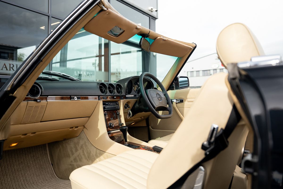 MERCEDES BENZ SL500 V8 R107