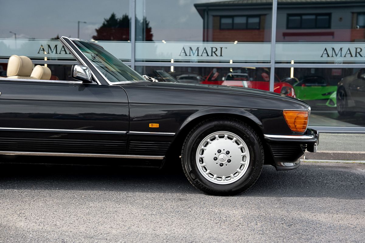 MERCEDES BENZ 500 SL (R107)