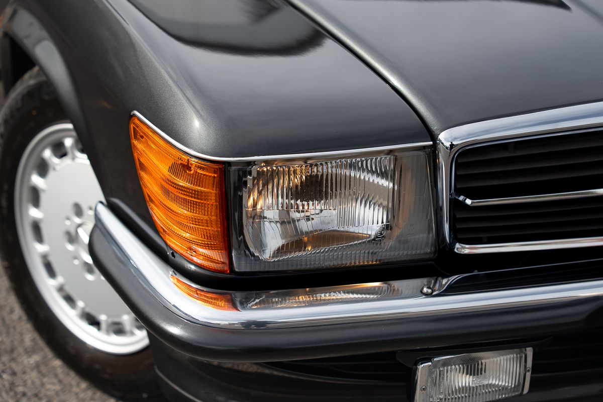 MERCEDES BENZ SL500 V8 R107