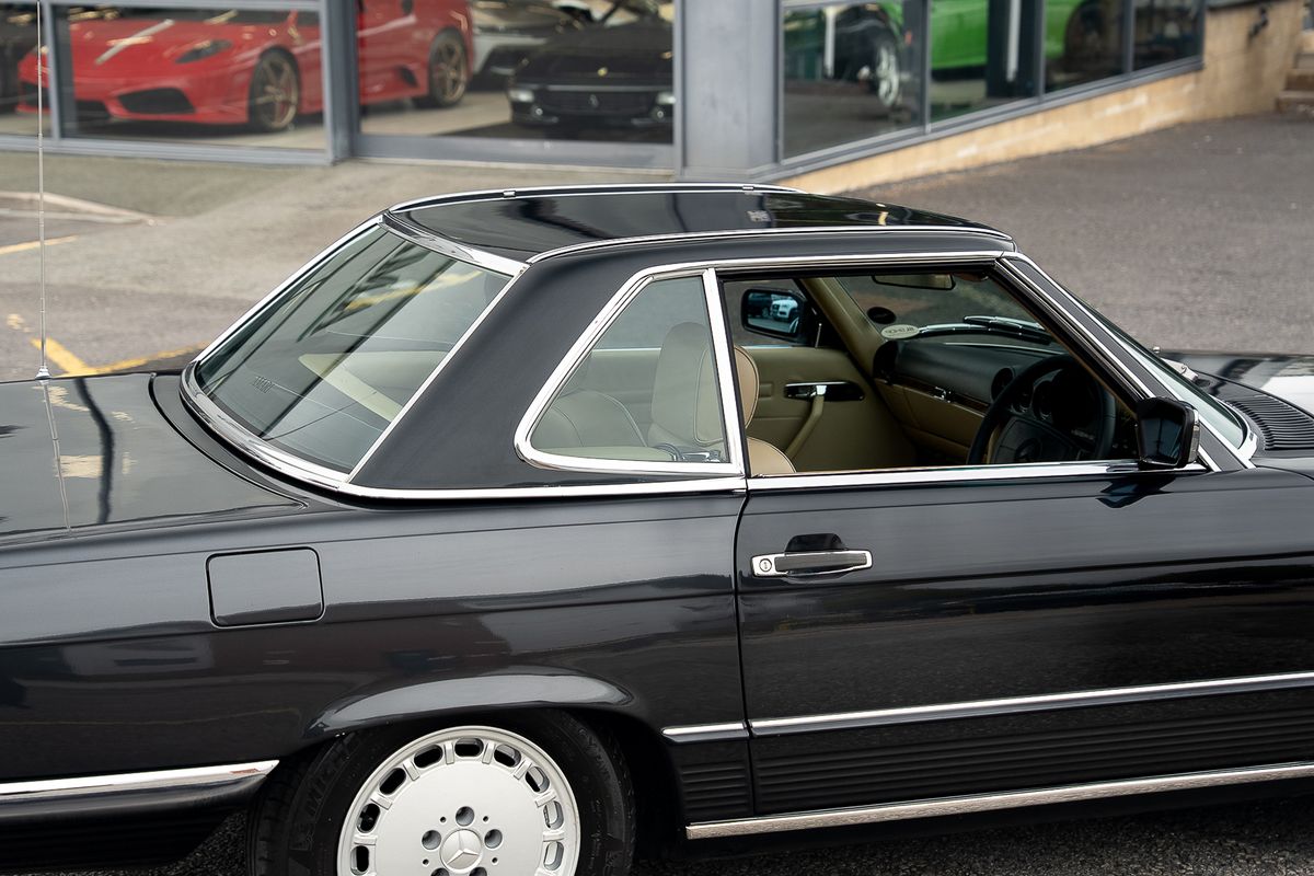 MERCEDES BENZ 500 SL (R107)