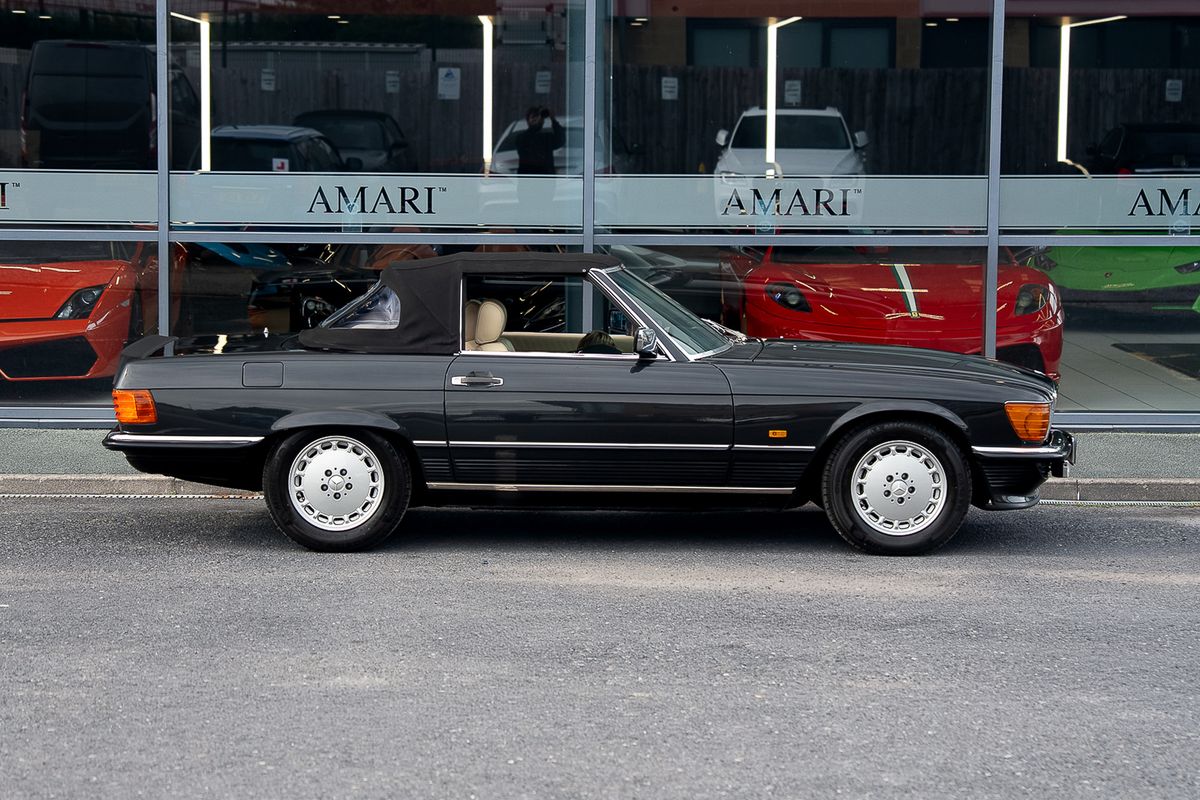 MERCEDES BENZ 500 SL (R107)