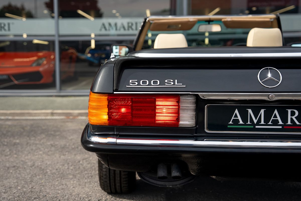 MERCEDES BENZ SL500 V8 R107
