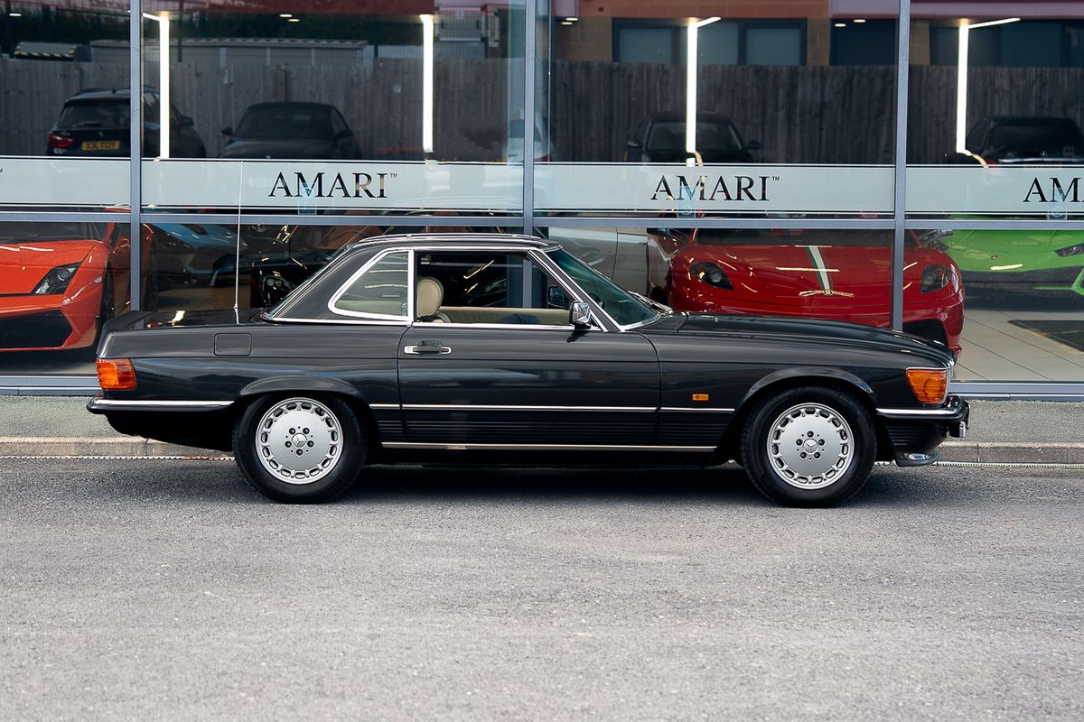 MERCEDES BENZ 500 SL (R107)