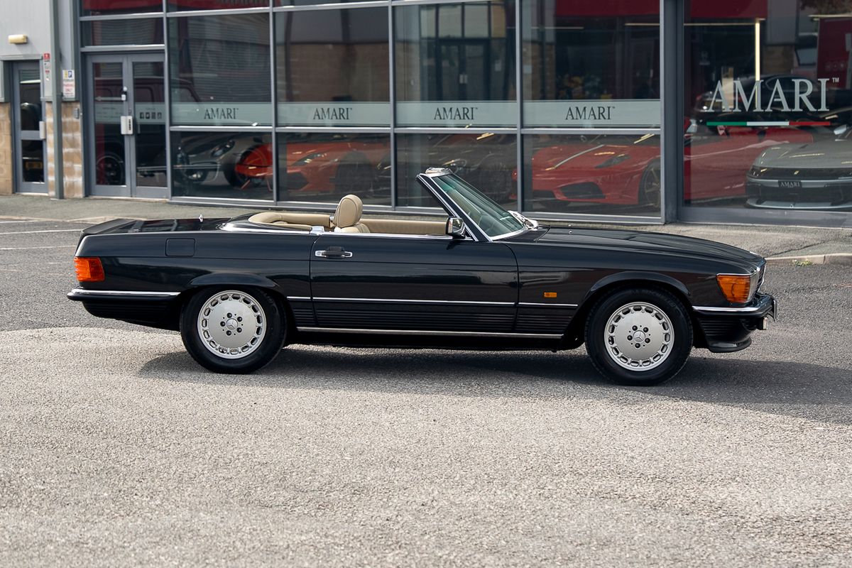 MERCEDES BENZ SL500 V8 R107