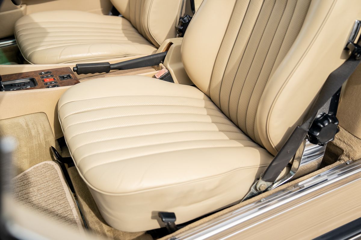 MERCEDES BENZ SL500 V8 R107