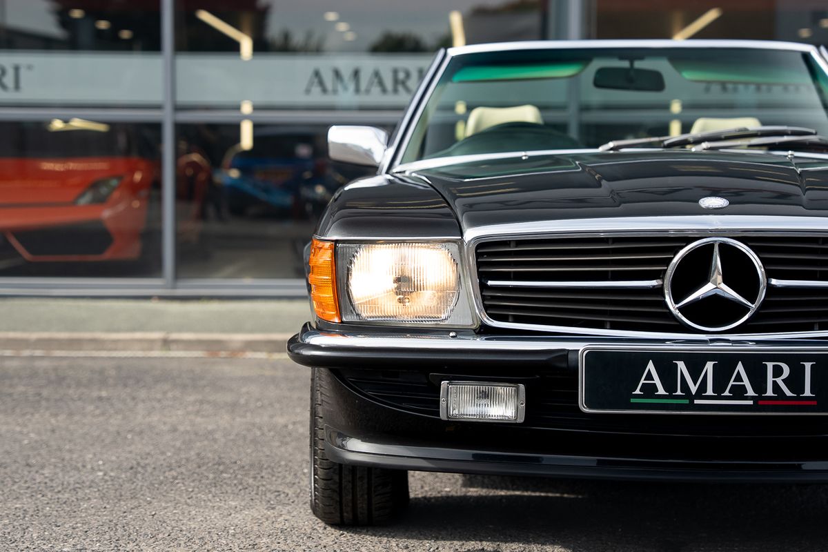 MERCEDES BENZ SL500 V8 R107