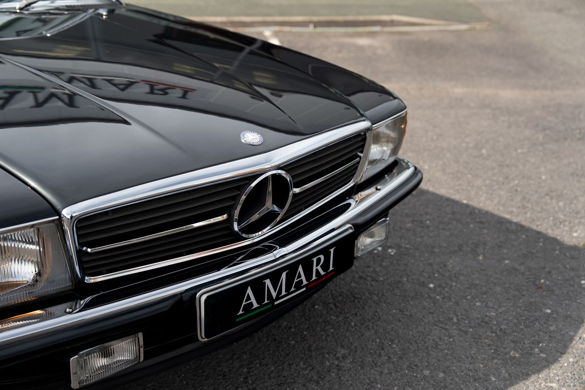 MERCEDES BENZ SL500 V8 R107