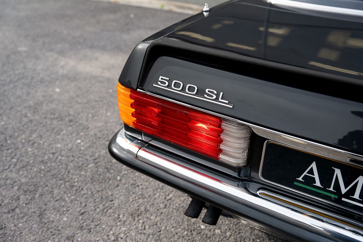 MERCEDES BENZ 500 SL (R107)