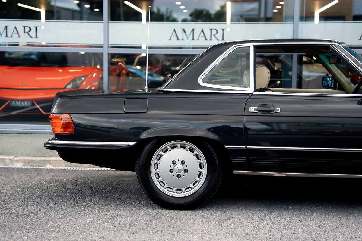 MERCEDES BENZ 500 SL (R107)