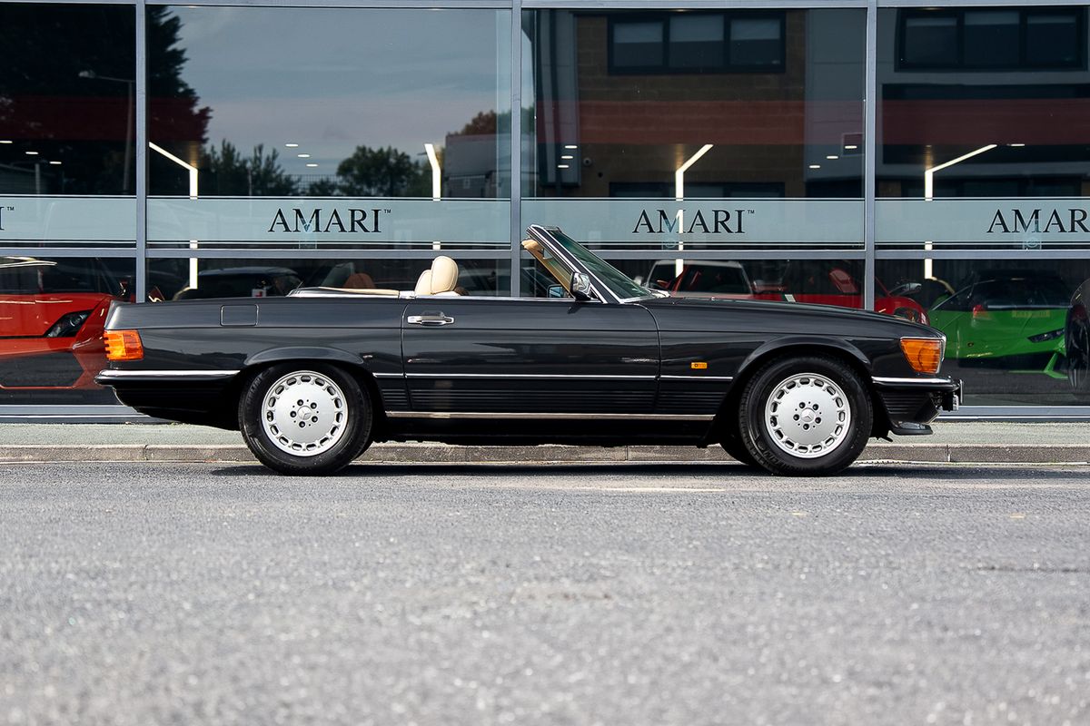 MERCEDES BENZ 500 SL (R107)