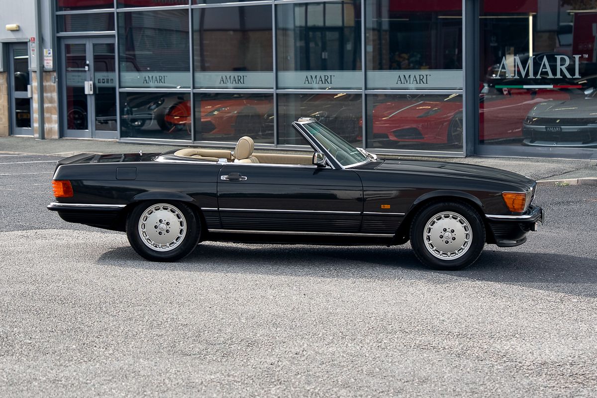 MERCEDES BENZ 500 SL (R107)