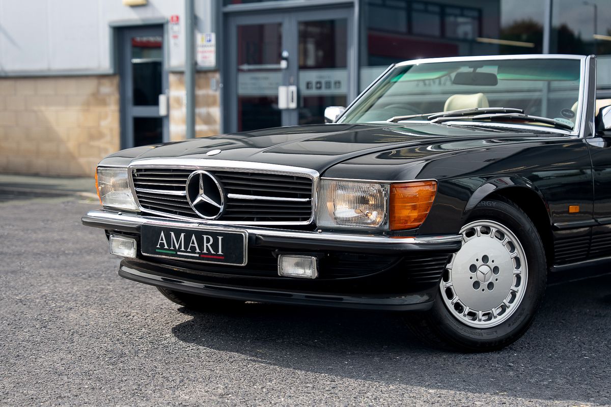 MERCEDES BENZ 500 SL (R107)