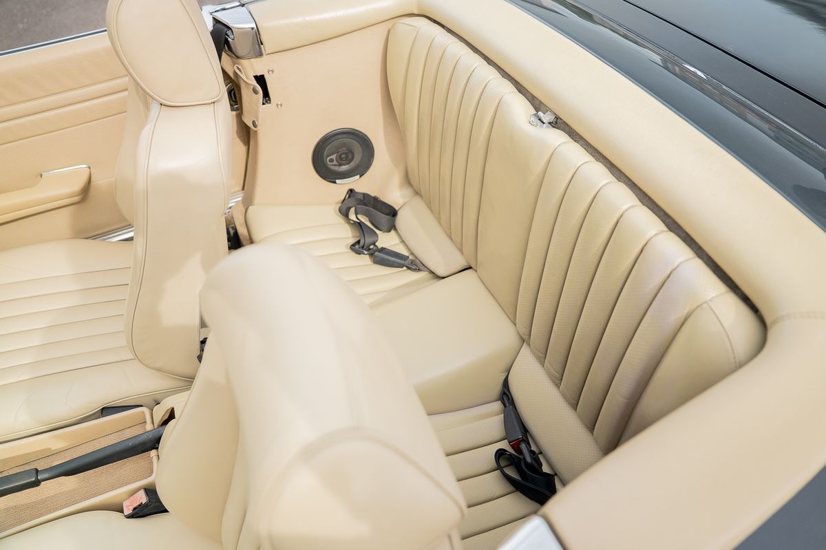 MERCEDES BENZ SL500 V8 R107