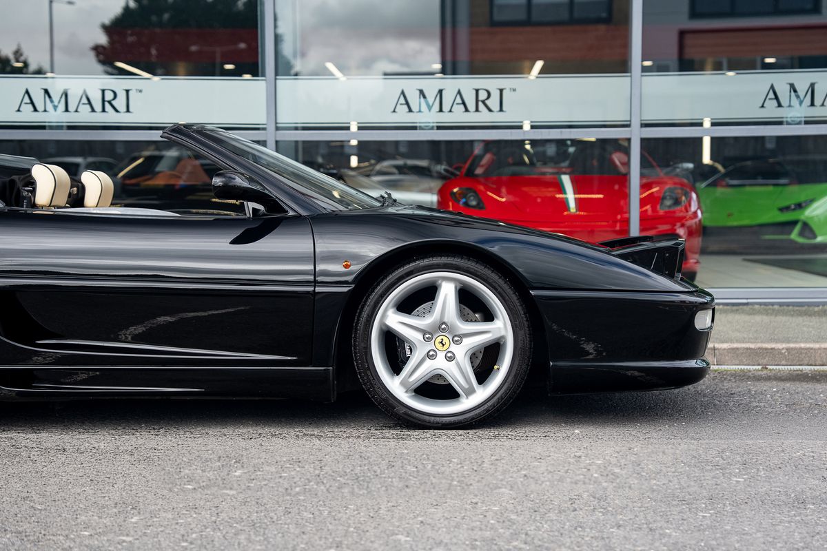 FERRARI F355 F1 SPYDER