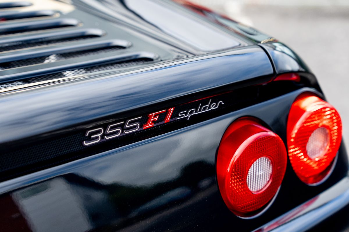 FERRARI F355 F1 SPYDER