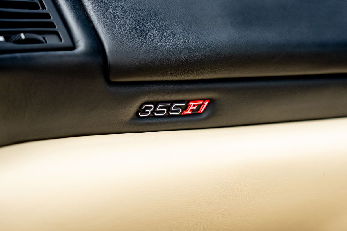 FERRARI F355 F1 SPYDER