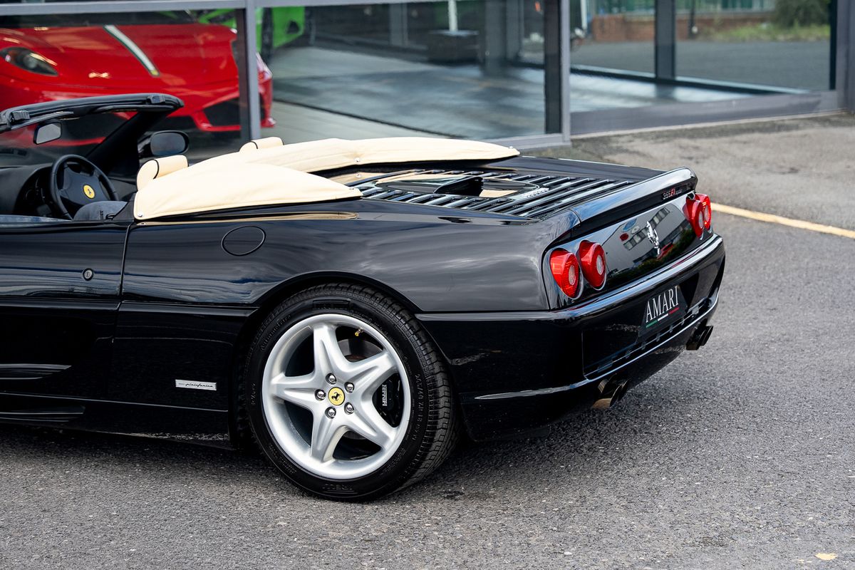 FERRARI F355 F1 SPYDER