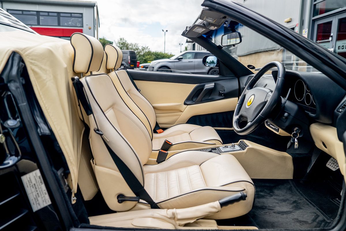 FERRARI F355 F1 SPYDER
