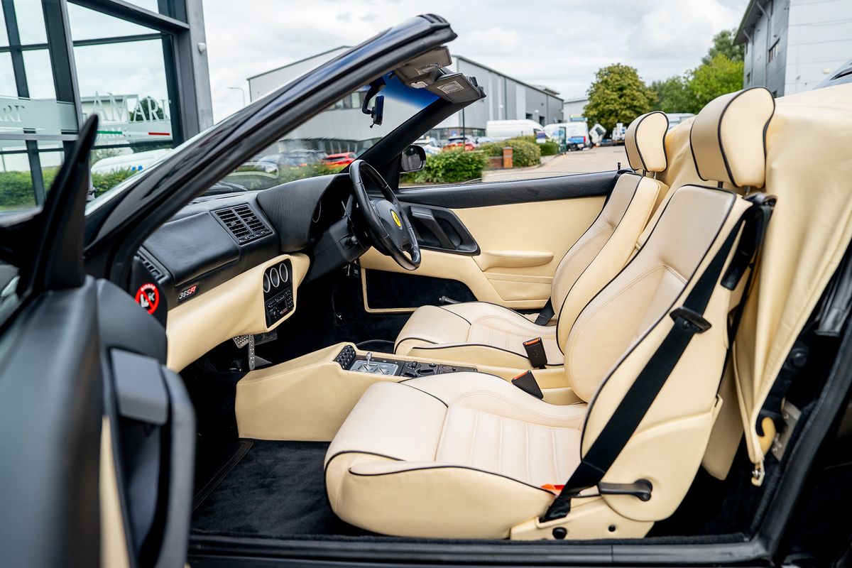 FERRARI F355 F1 SPYDER
