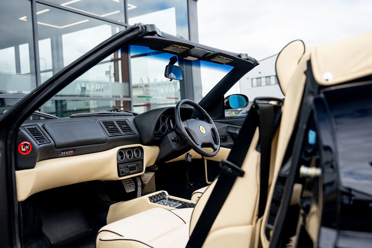 FERRARI F355 F1 SPYDER