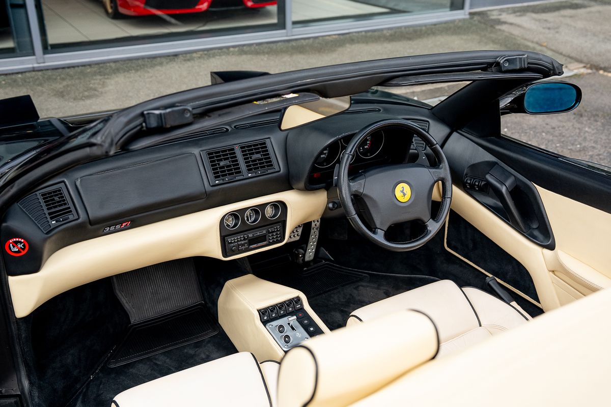 FERRARI F355 F1 SPYDER