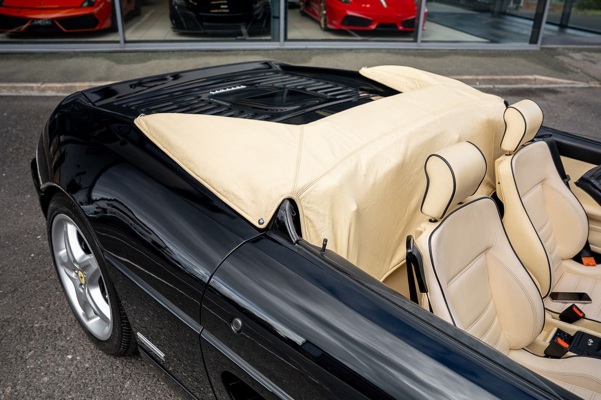 FERRARI F355 F1 SPYDER