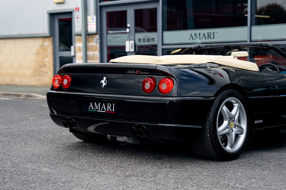 FERRARI F355 F1 SPYDER