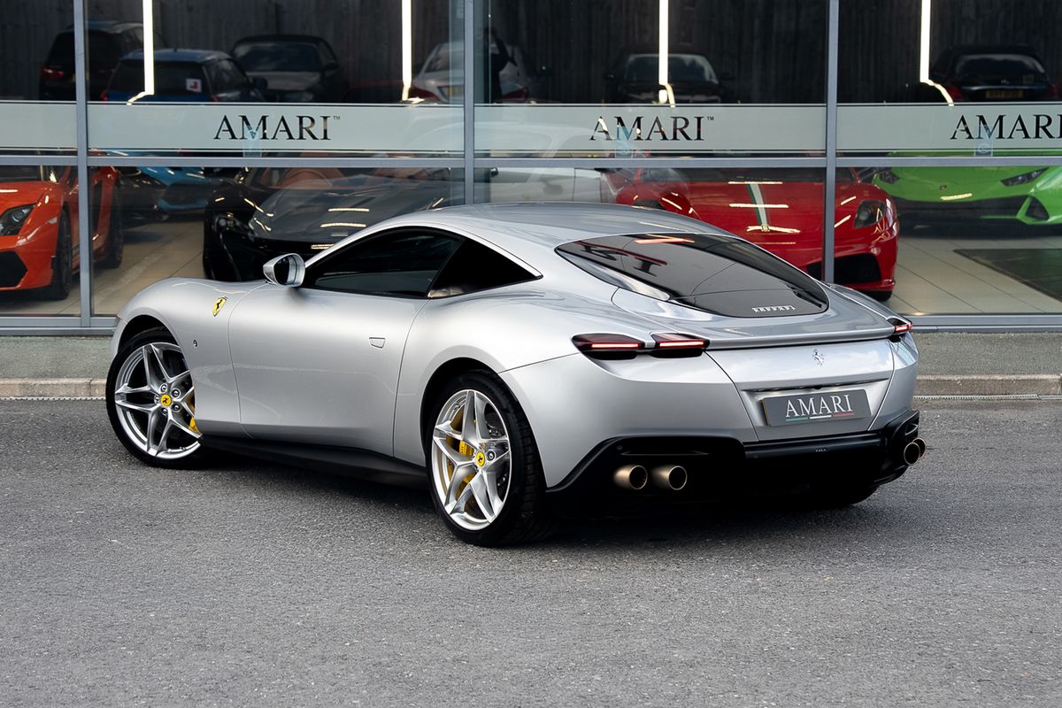 FERRARI ROMA SEMI - AUTO V8
