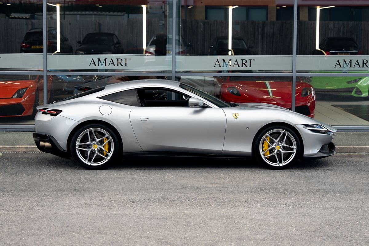 FERRARI ROMA SEMI - AUTO V8