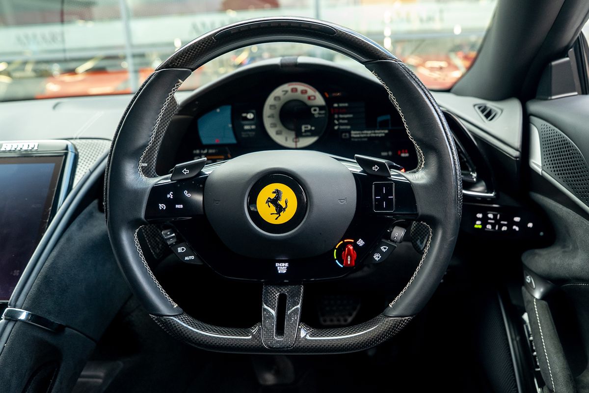 FERRARI ROMA SEMI - AUTO V8