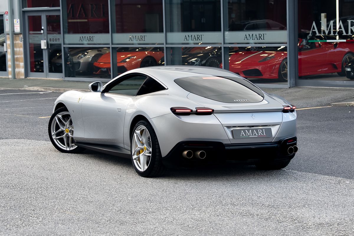 FERRARI ROMA SEMI - AUTO V8