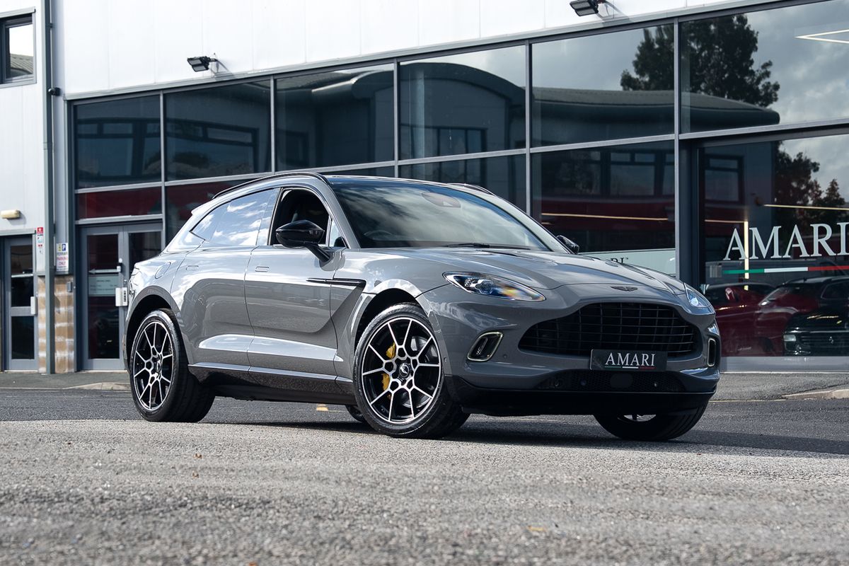 ASTON MARTIN DBX V8 AUTO