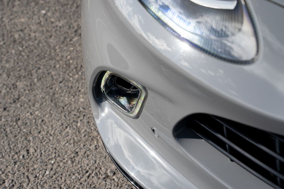 ASTON MARTIN DBX V8 AUTO