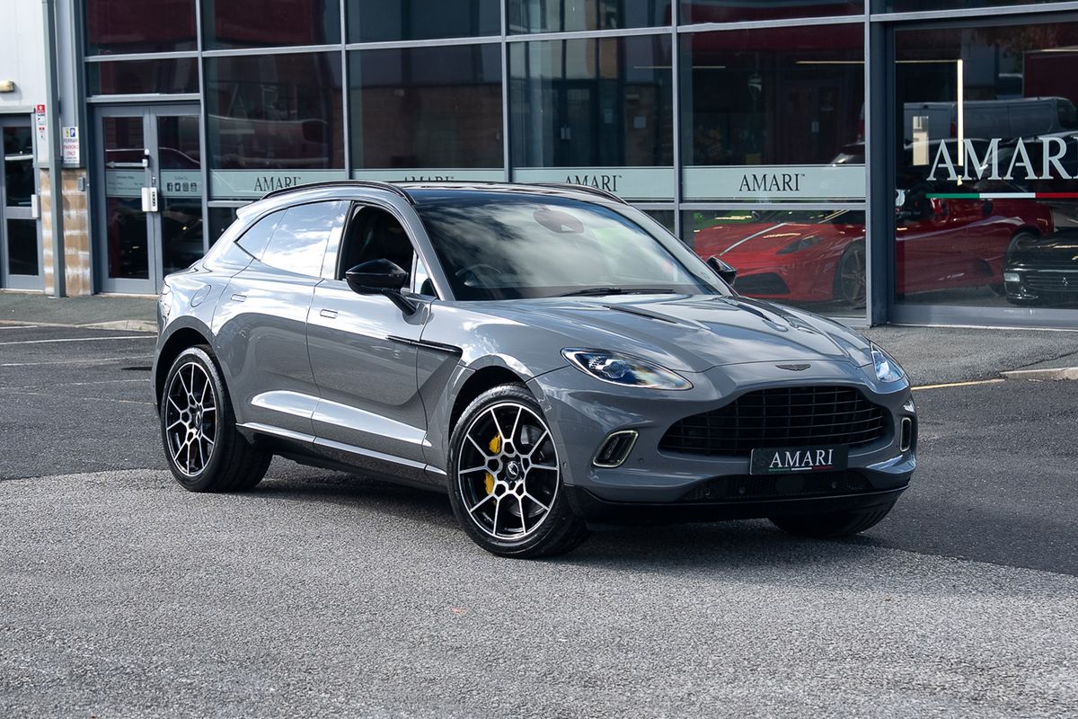 ASTON MARTIN DBX V8 AUTO