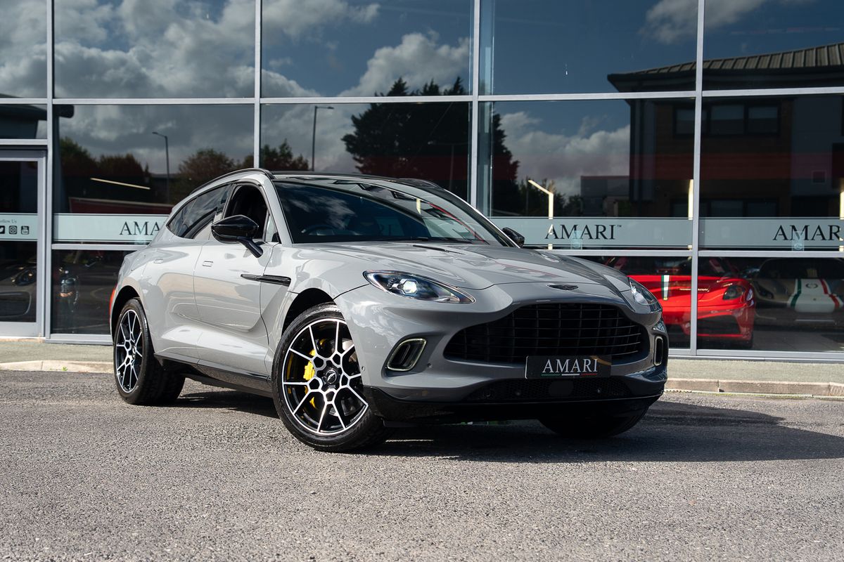 ASTON MARTIN DBX V8 AUTO