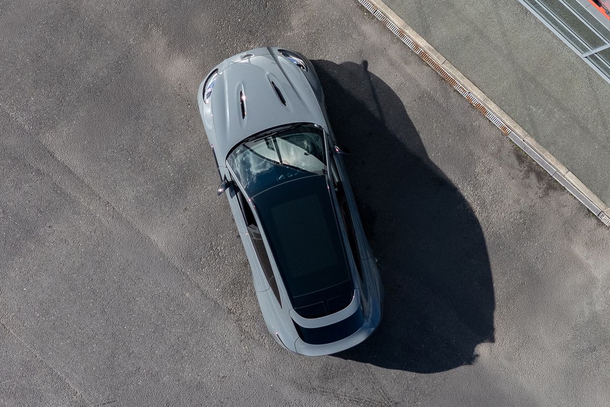 ASTON MARTIN DBX V8 AUTO