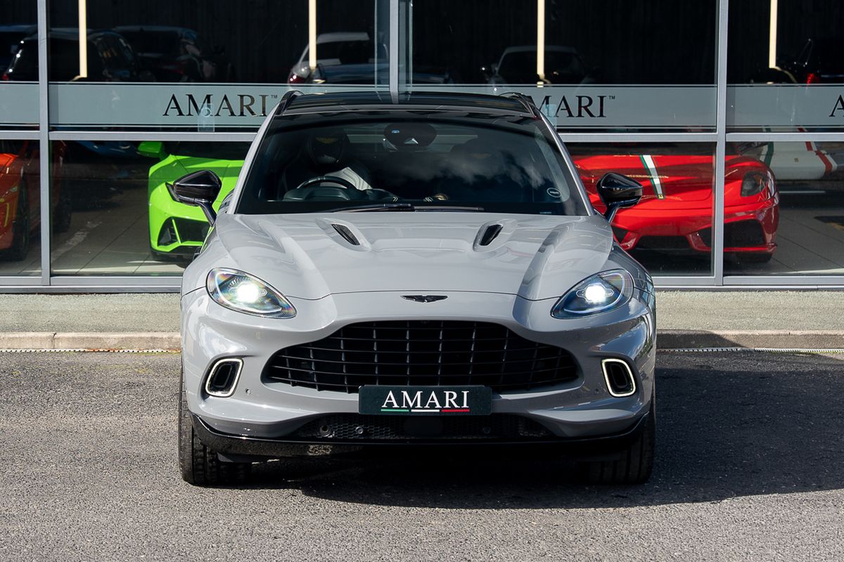 ASTON MARTIN DBX V8 AUTO