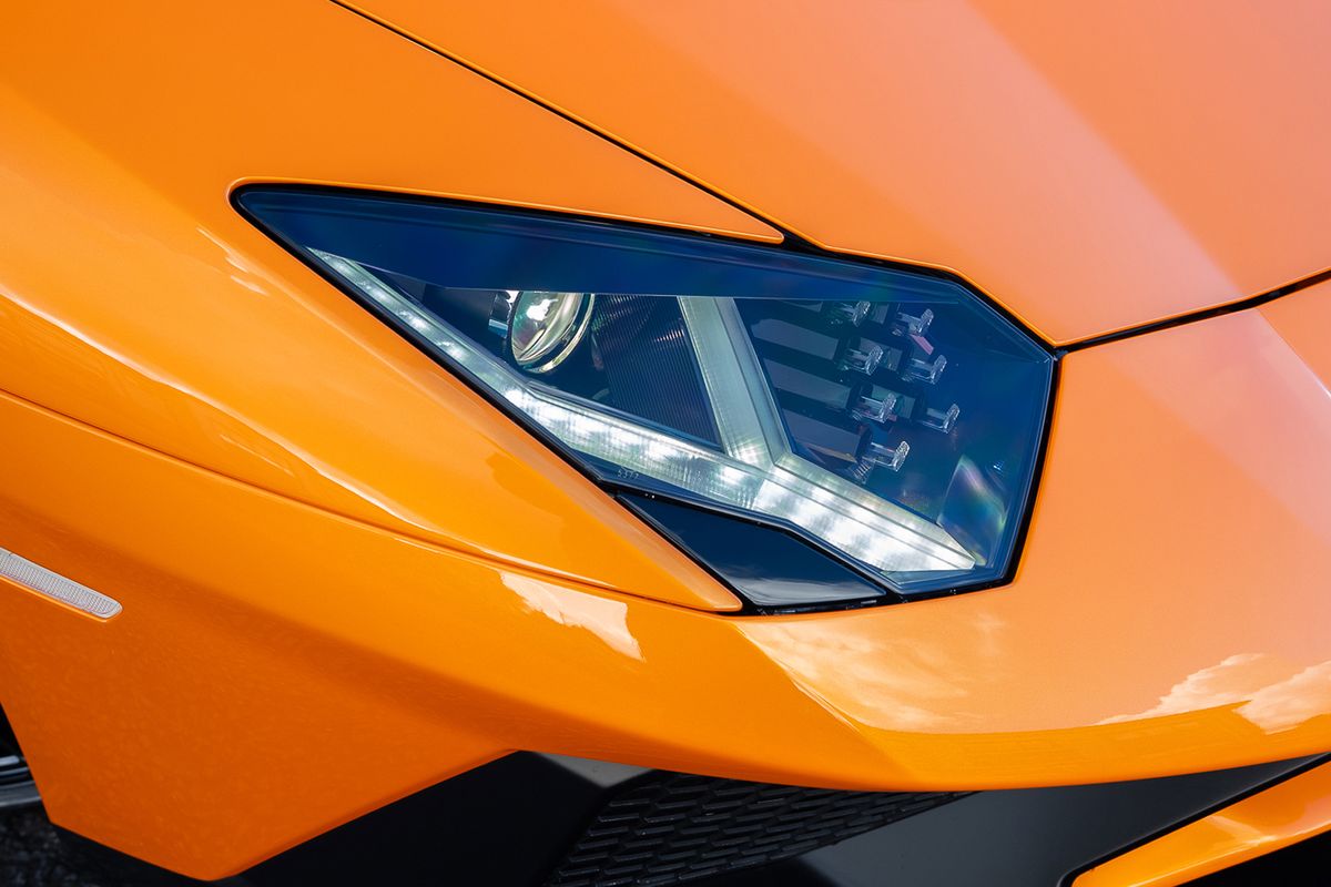 LAMBORGHINI AVENTADOR LP 750-4 SV ROADSTER
