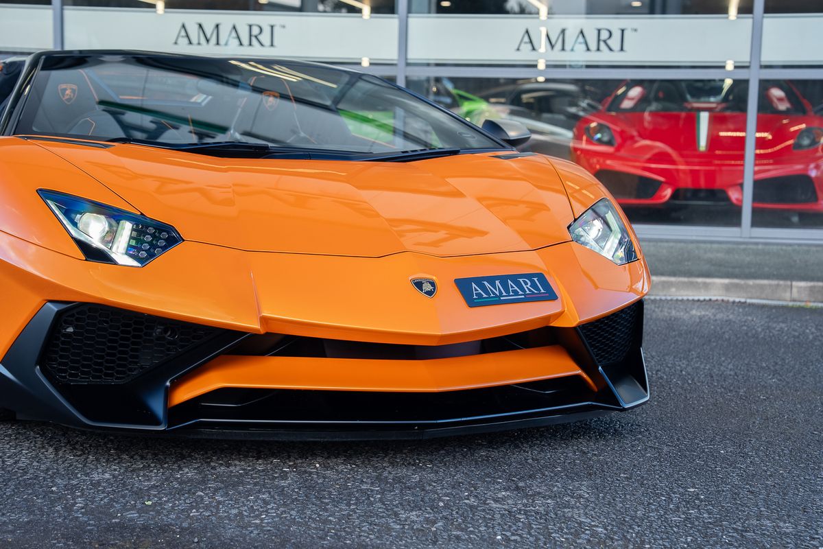 LAMBORGHINI AVENTADOR LP 750-4 SV ROADSTER