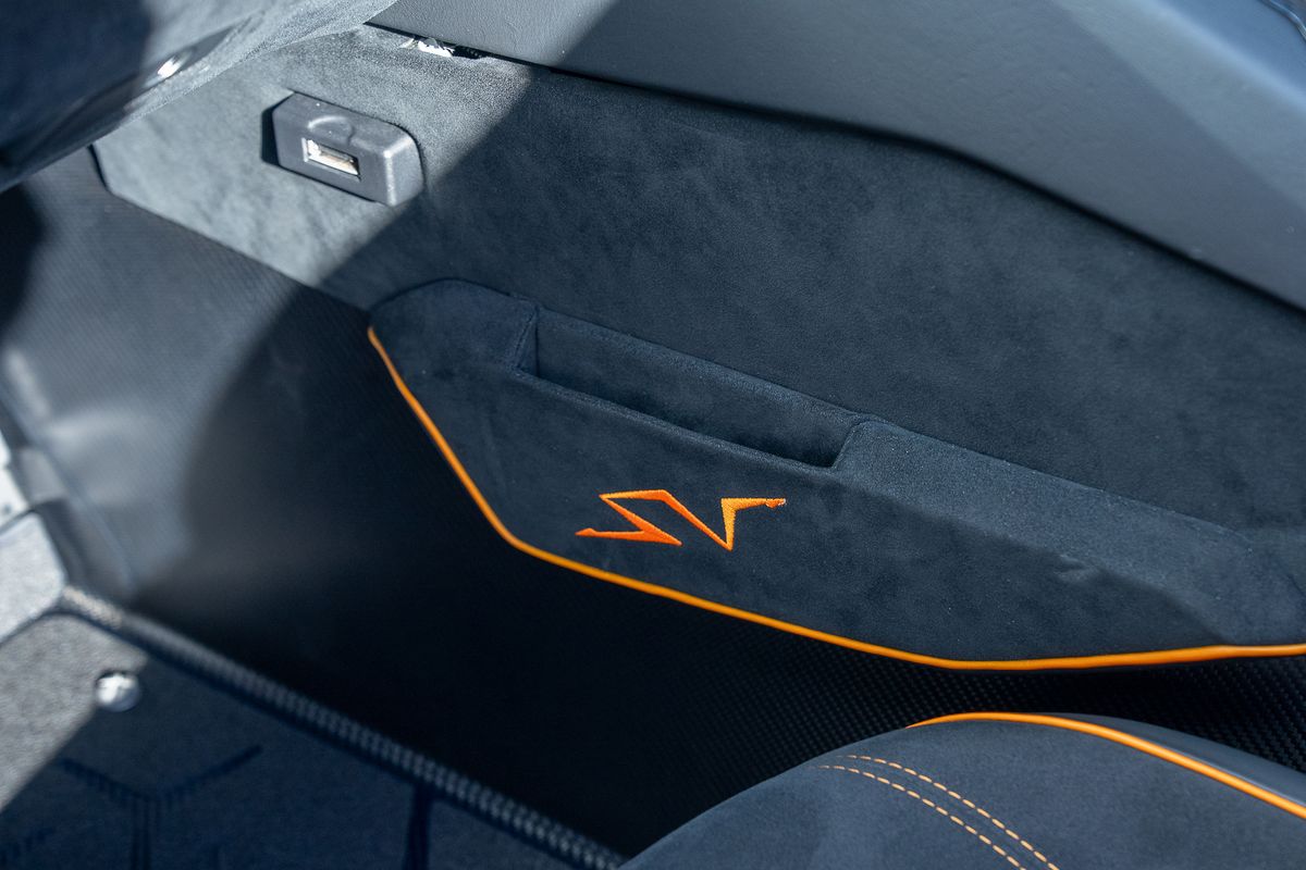 LAMBORGHINI AVENTADOR LP 750-4 SV ROADSTER