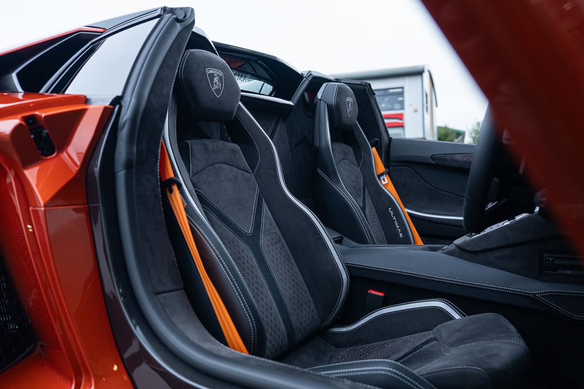 LAMBORGHINI AVENTADOR LP 780-4 ULTIMAE ROADSTER