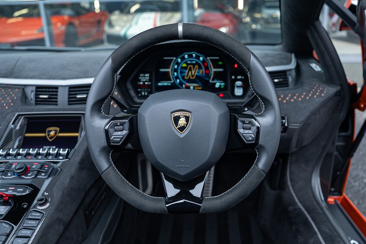 LAMBORGHINI AVENTADOR LP 780-4 ULTIMAE ROADSTER